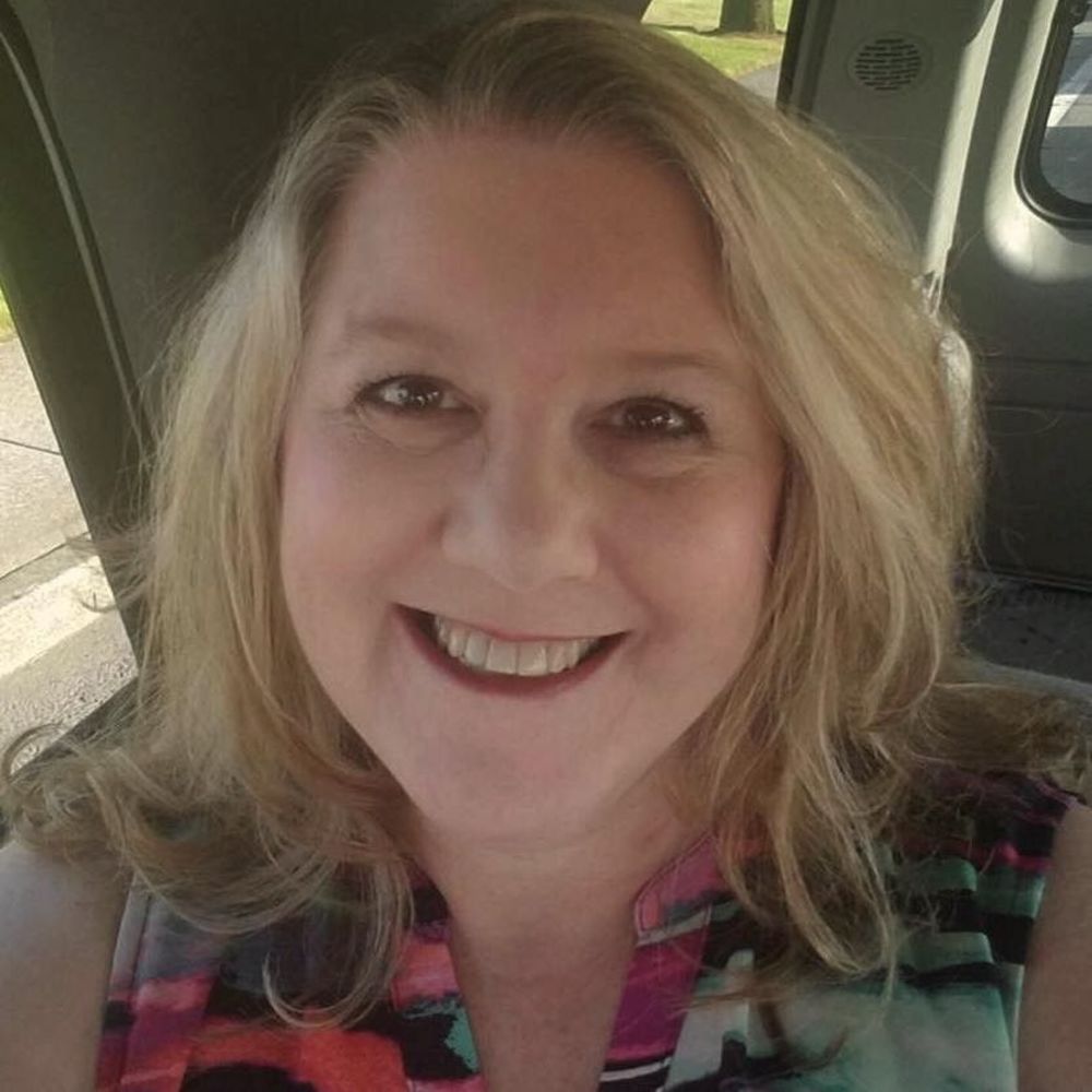 Meet your Posher, Lori